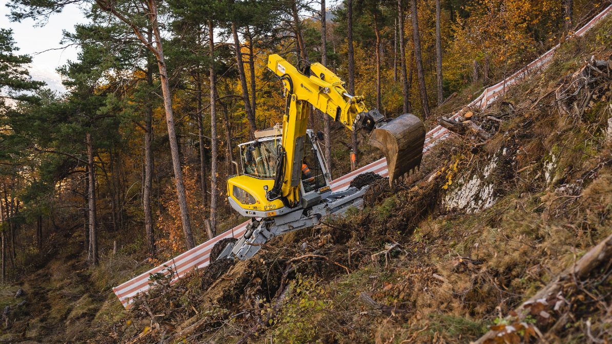 Début du terrassement au pylône 135 à Bramois, le 9 novembre 2018