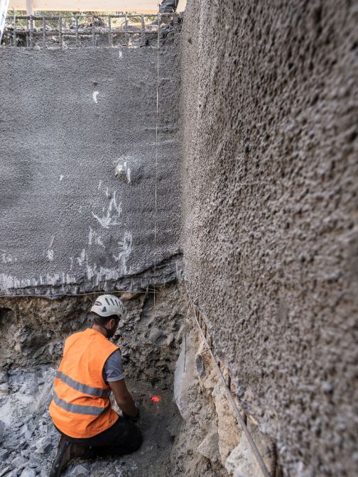 Travaux d’excavation au pylône 134, à Chandoline, le 17 septembre 2019